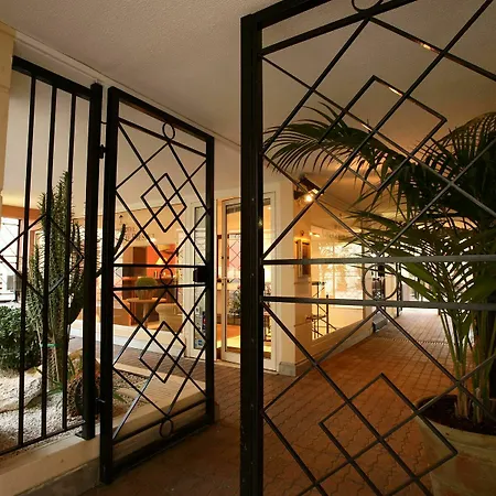 Hotel apartamentowy Croisette Prestige 2*